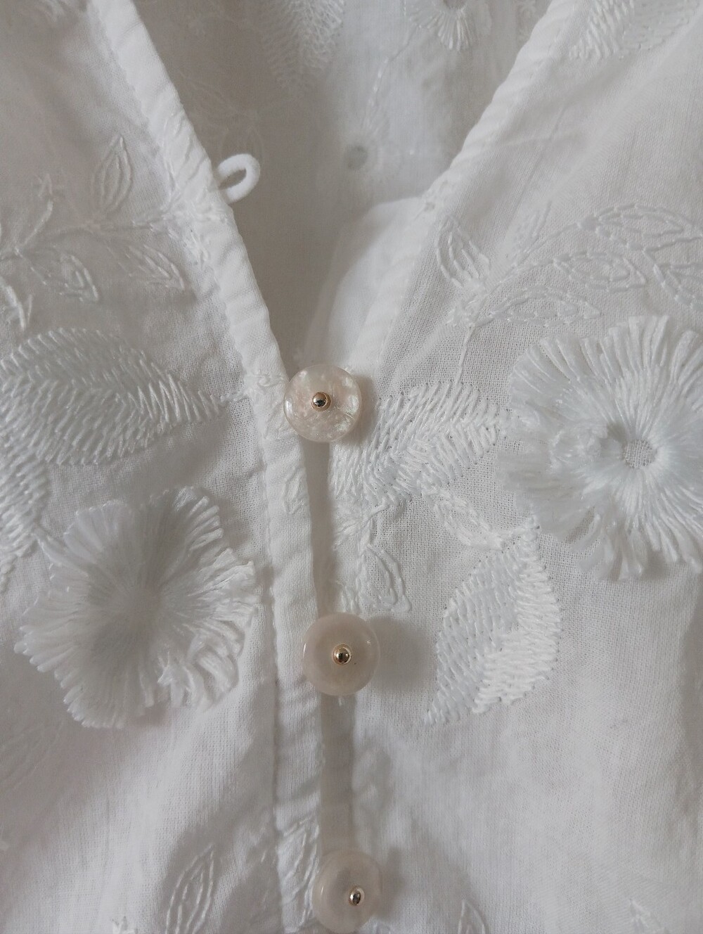 Nanette Lepore White Floral Embroidered Summer Blouse 3/4 Sleeve Size Medium - Picture 4 of 8